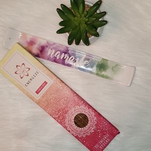 "Namaste" Incense Holder & 30 pk Incense